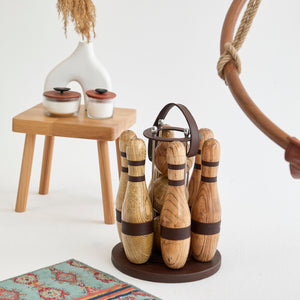 Holz Bowling Set mit Leder-Details - dekoratives Luxus Bowling Spiel Set (Indoor/Outdoor) – 3
