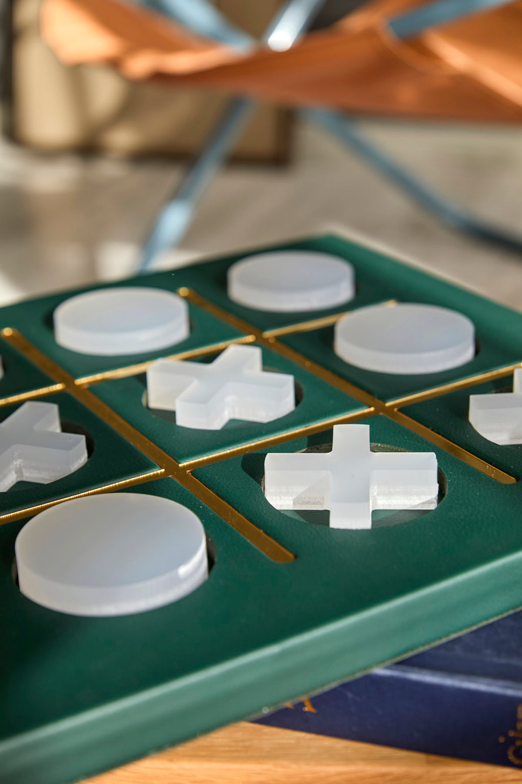 Designer Tic Tac Toe Spiel - dekoratives Tic Tac Toe Set aus Kunstleder