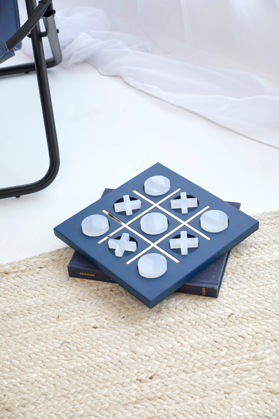 Designer Tic Tac Toe Spiel - dekoratives Tic Tac Toe Set aus Kunstleder — 9