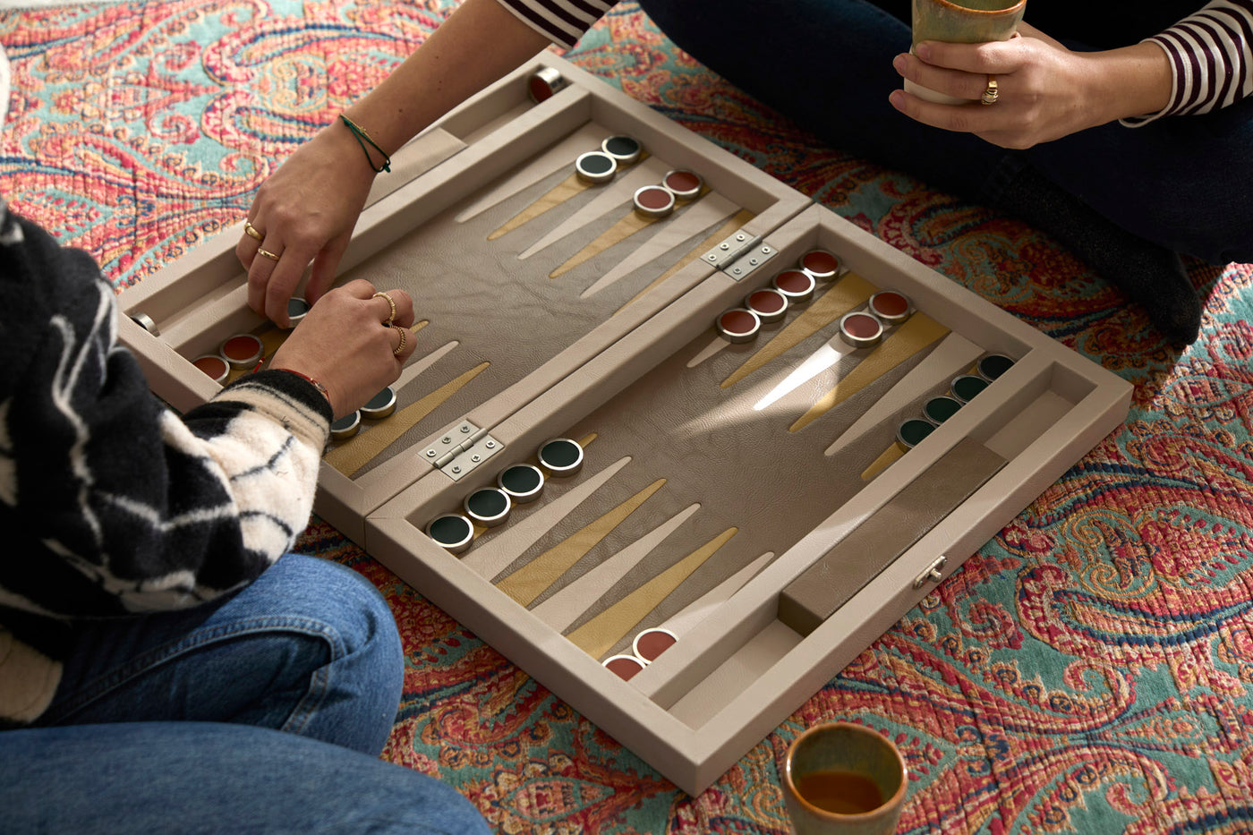 Luxus Backgammon Set - dekoratives Brettspiel mit Echtleder — 11