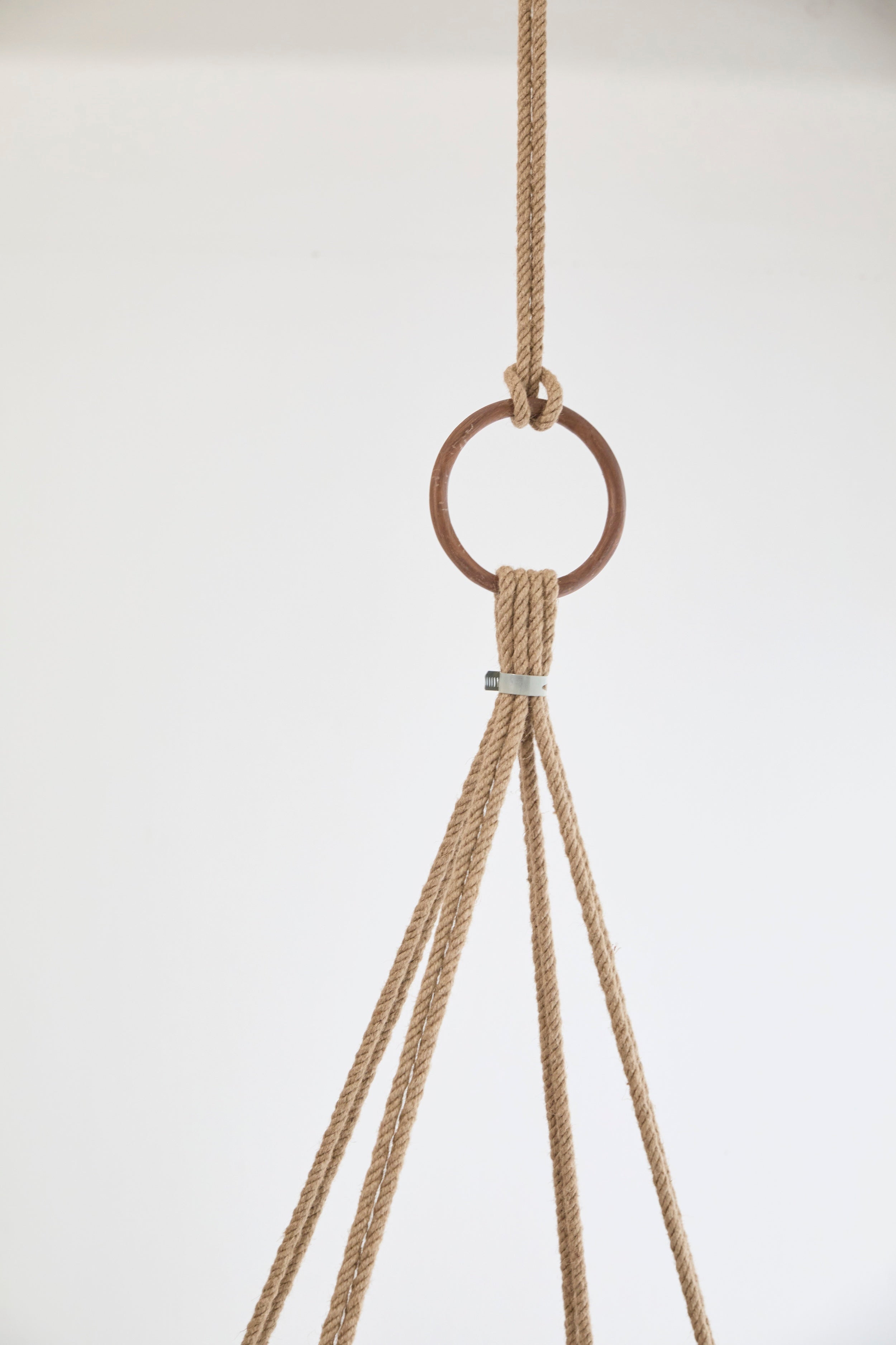 Hängesessel aus Echtleder mit Teak-Beschichtung (Ø 100 cm)